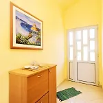 アパート Family Friendly Seaside Prizba, Korcula - 10061 プリズバ