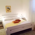 Family Friendly Seaside Prizba, Korcula - 10061 Apartment