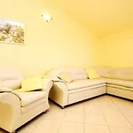 Apartment Family Friendly Seaside Prizba, Korcula - 10061 Prizba