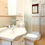 Apartment Family Friendly Seaside Prizba, Korcula - 10061