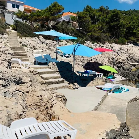 アパート Family Friendly Seaside Prizba, Korcula - 10061 プリズバ