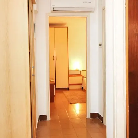 Family Friendly Seaside Prizba, Korcula - 10061 Apartman Prizba