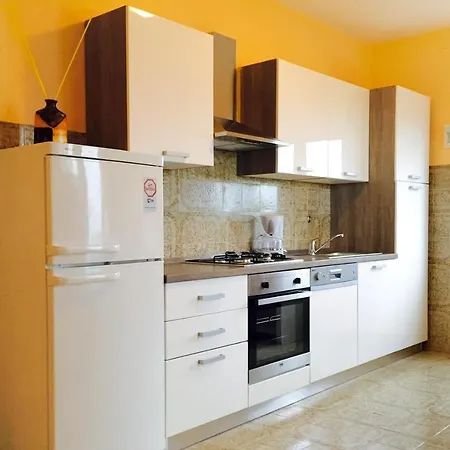 Apartman Family Friendly Seaside Prizba, Korcula - 10061 Prizba
