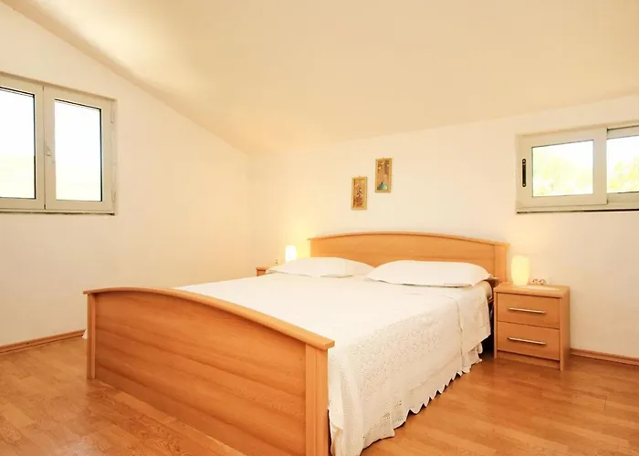 아파트 Family Friendly Seaside Prizba, Korcula - 10061